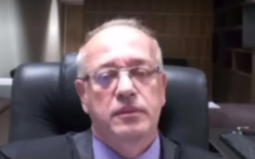 Desembargador que defendeu o fim da PM de Goiás se retrata durante audiência de mediação